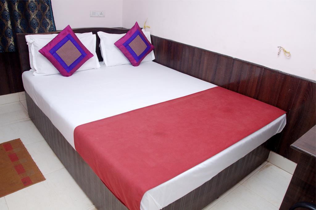 Viva Guest House Панаджи Экстерьер фото
